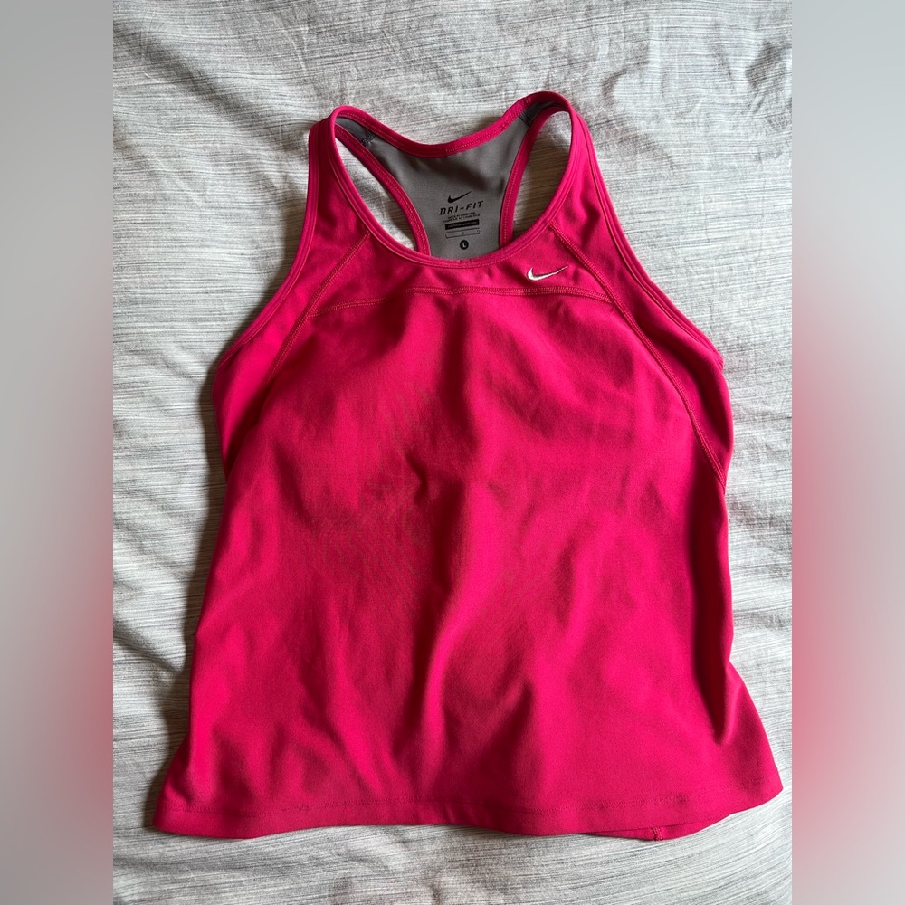 Nike workout tank top